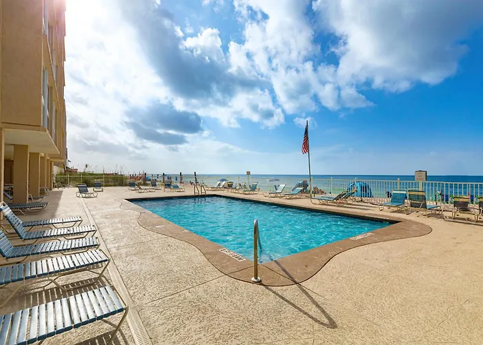 Edgewater West Apartment